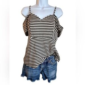 DAYTRIP OFF SHOULDER SWEETHEART NECKLINE STRIPPED BLOUSE